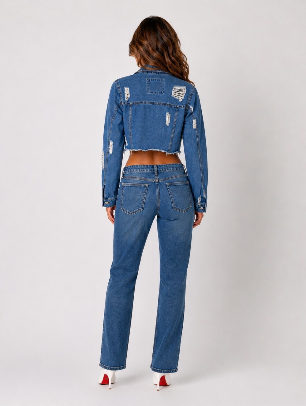 ASHLEY VINTAGE CHARM DISTRESSED CROPPED DENIM JACKET Medium - Picture 3 of 9